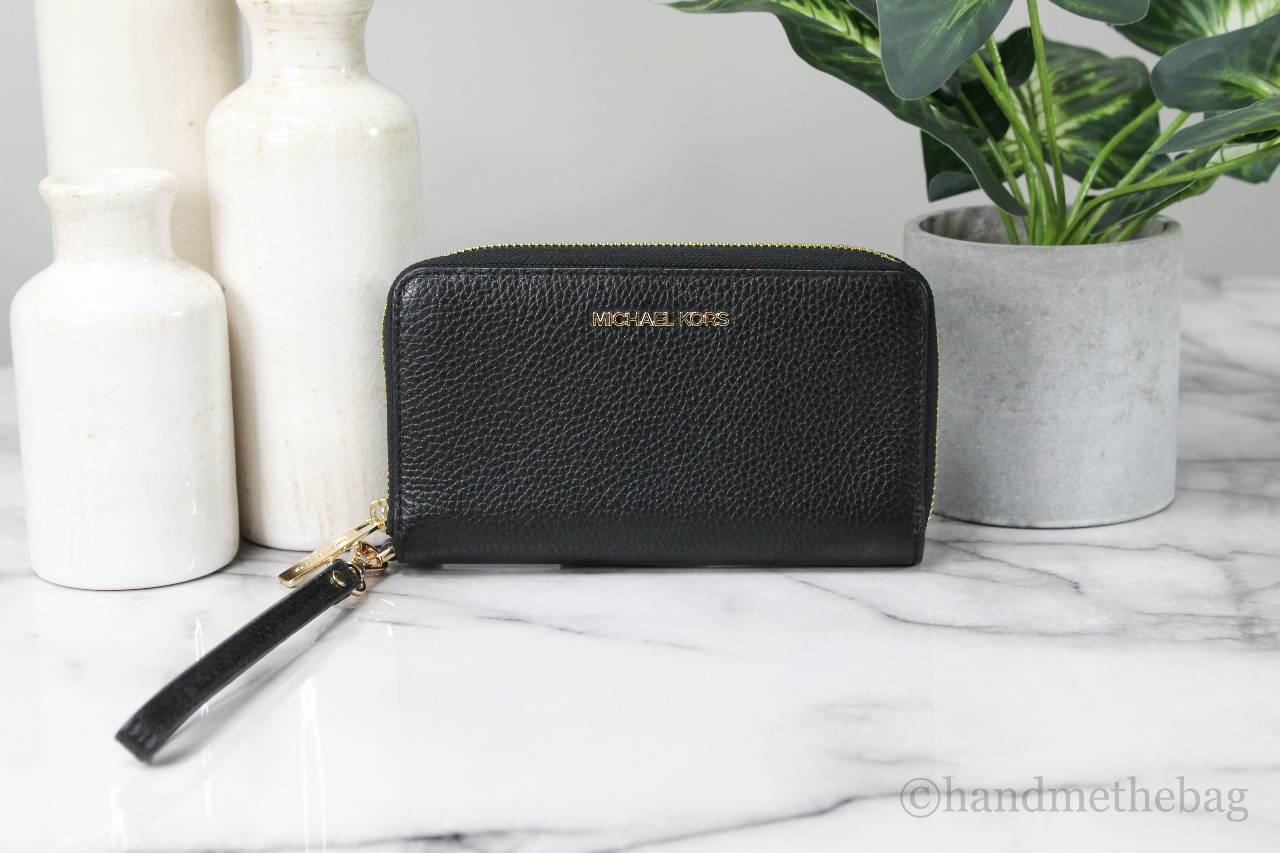 Michael Kors Jet Set Large Leather Black Gold Multifunction Phone Wristlet Wallet